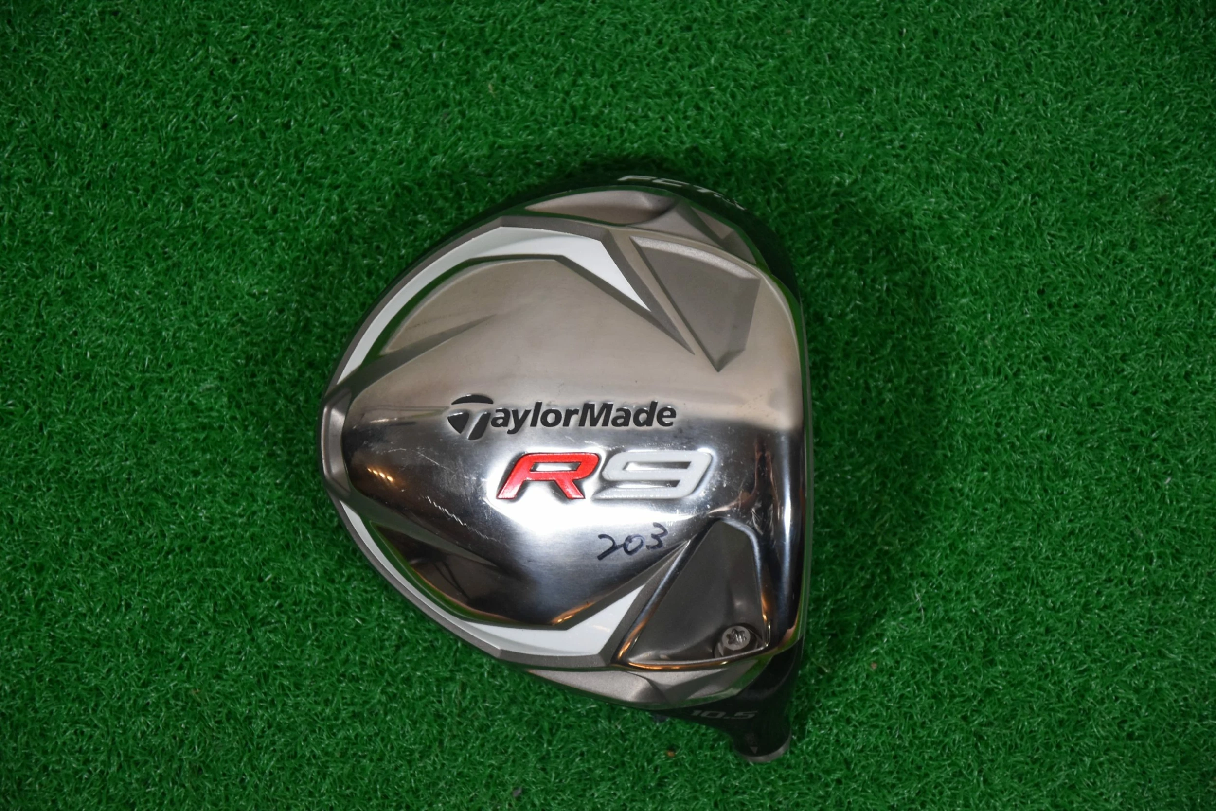 Taylormade R9 Tour Issue Driver 10.5° (Head Only) 3 Taylormade R9 Tour Issue Driver 10.5° (Head Only)