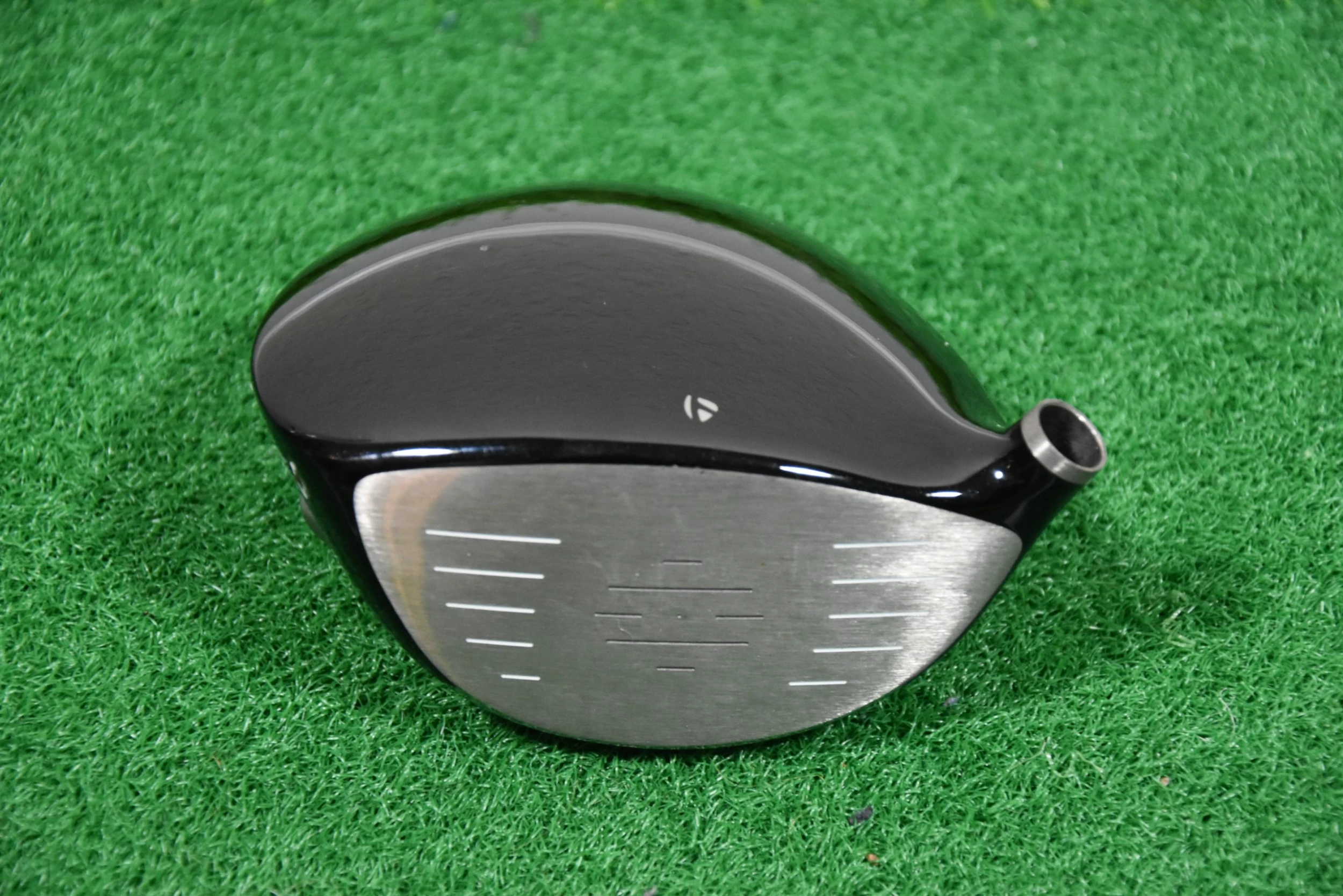 Taylormade R9 Tour Issue Driver 10.5° (Head Only) 4 Taylormade R9 Tour Issue Driver 10.5° (Head Only) - Image 2