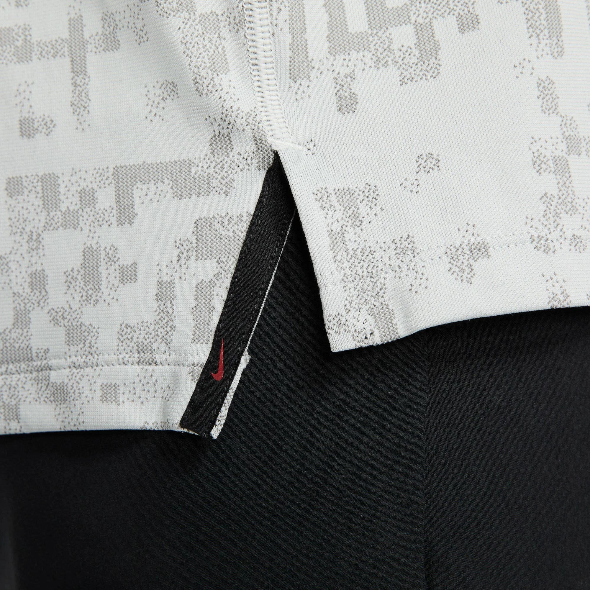 Nike Golf Nike Dri-FIT ADV Tiger Woods Mens Golf Polo 5 Nike Golf Nike Dri-FIT ADV Tiger Woods Mens Golf Polo - Image 3