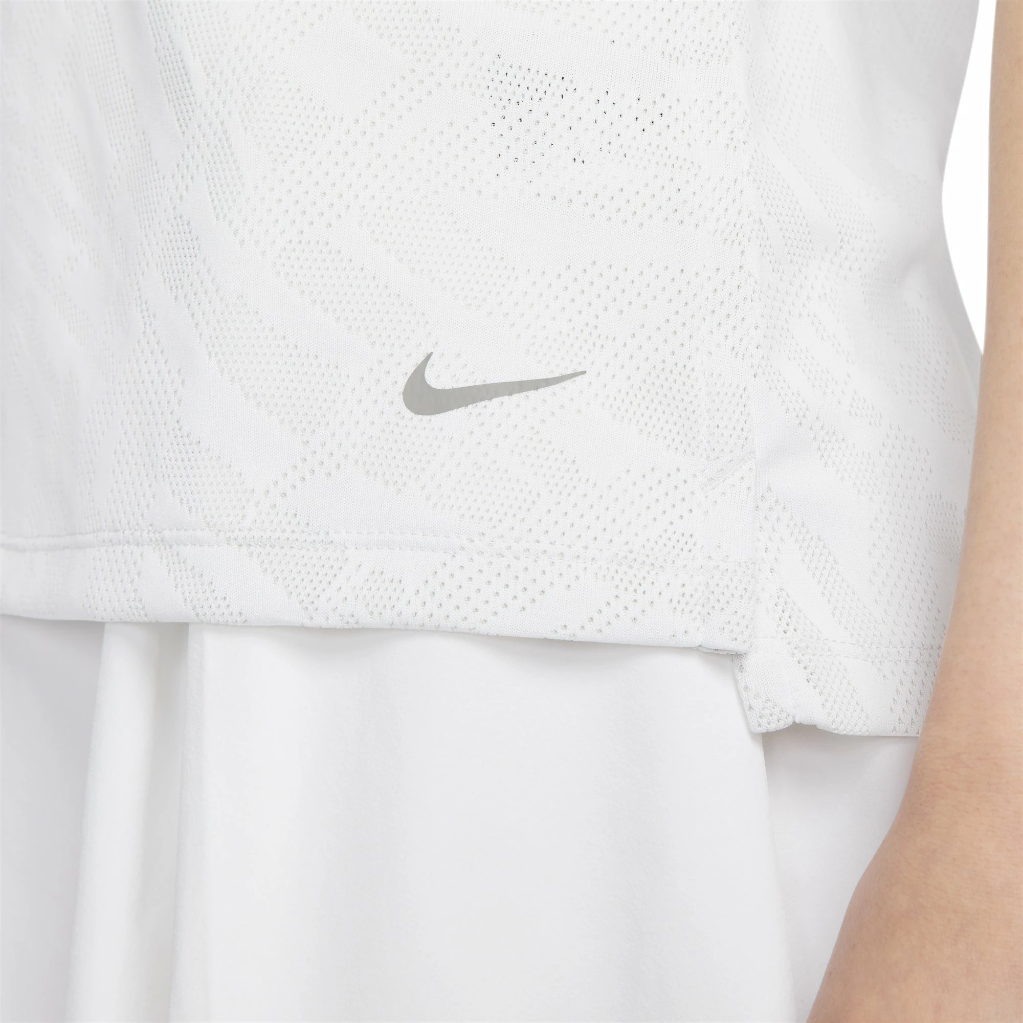 Nike Golf Nike Dri-FIT Victory Jacquard Womens Golf Polo 5 Nike Golf Nike Dri-FIT Victory Jacquard Womens Golf Polo - Image 3